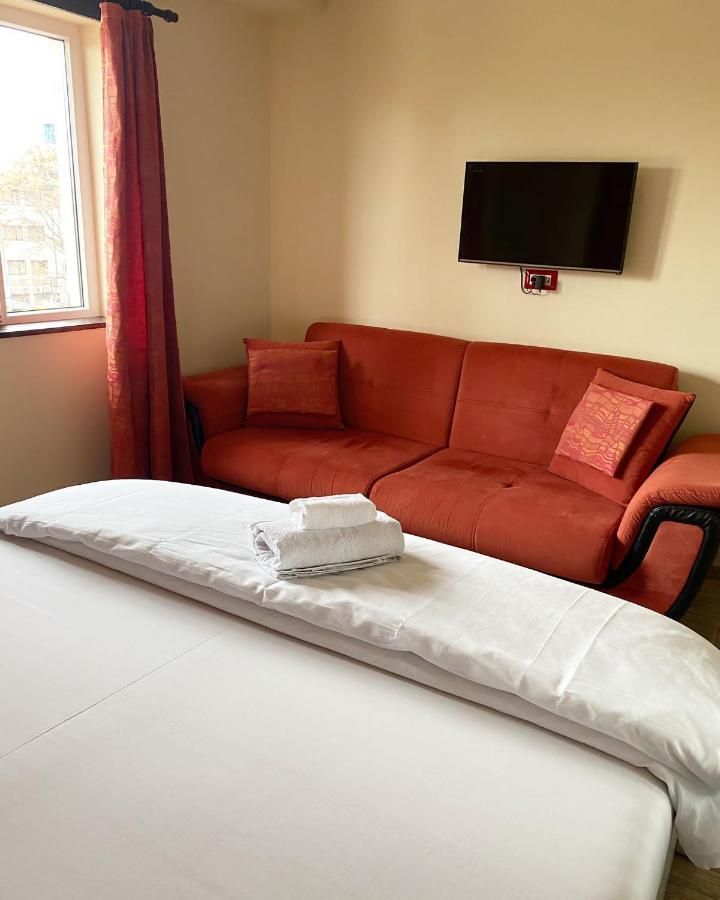 Anthora Hostel Plovdiv Eksteriør billede